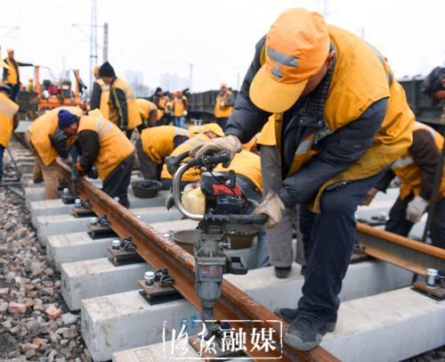 210分钟！洛阳关林站铁道线路成功实施“换骨”手术