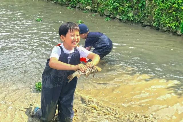 烟雨建水，浪漫芳华…尽在滇越铁路边沿的四座边城