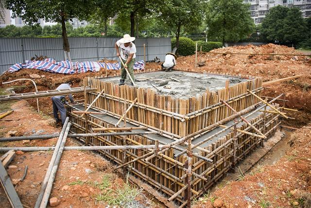 这一夜，高铁动车开进了铁道学院……