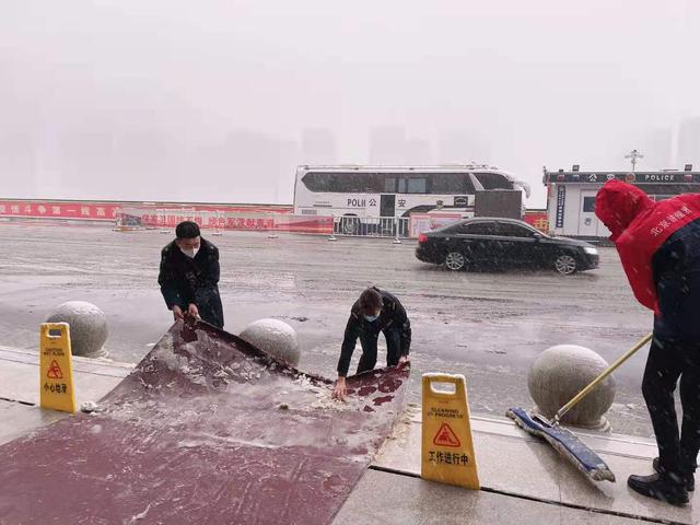 沙尘之后迎降雪，铁路部门多举措保障旅客出行