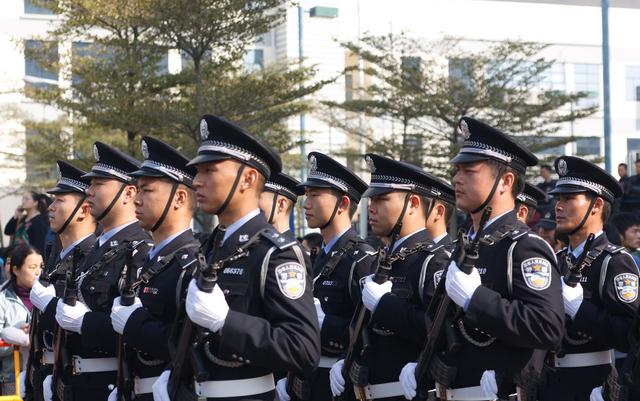 河南警察学院和铁道警察学院就业情况怎样？哪个更适合报考？