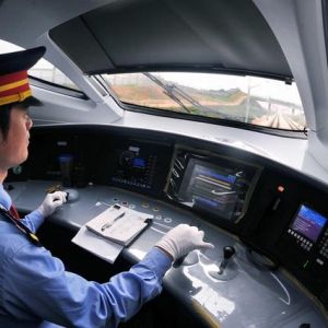 重庆机务段把好“新司机”启用最后一道关